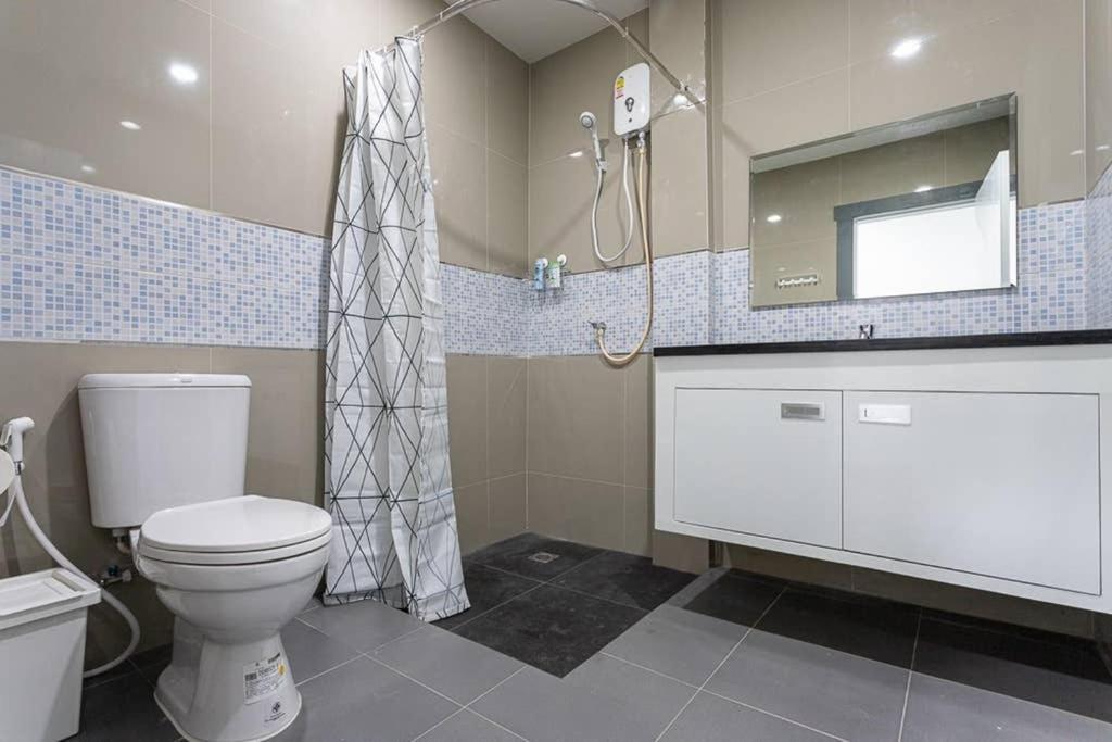 P1 Silom Pan Large Room Full Kitchen Wifi 4-6Pax Bangkok Extérieur photo