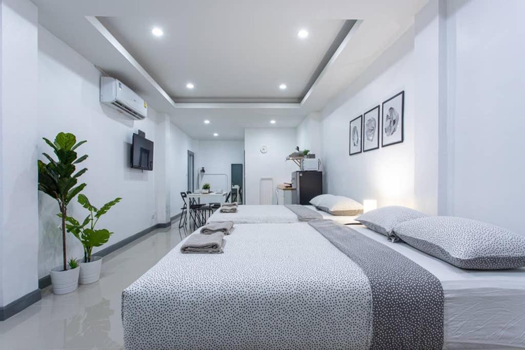 P1 Silom Pan Large Room Full Kitchen Wifi 4-6Pax Bangkok Extérieur photo